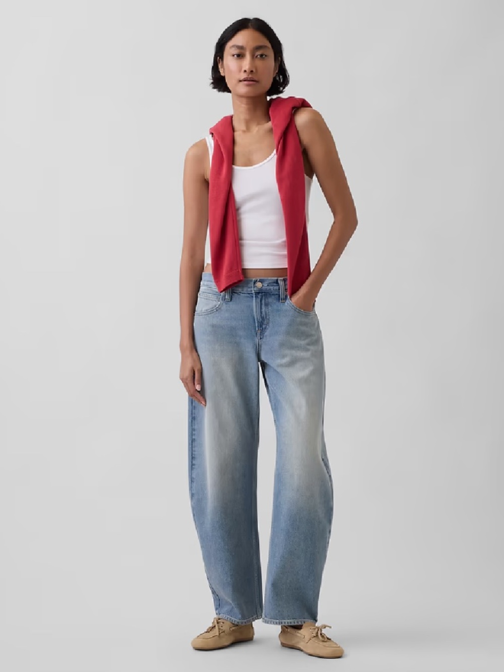 GAP Low Rise Barrel Jeans - Sz. 30, petite